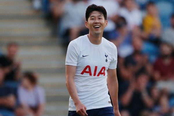 Netizens praise Son Heung-min and his attitude towards the Spurs mascot